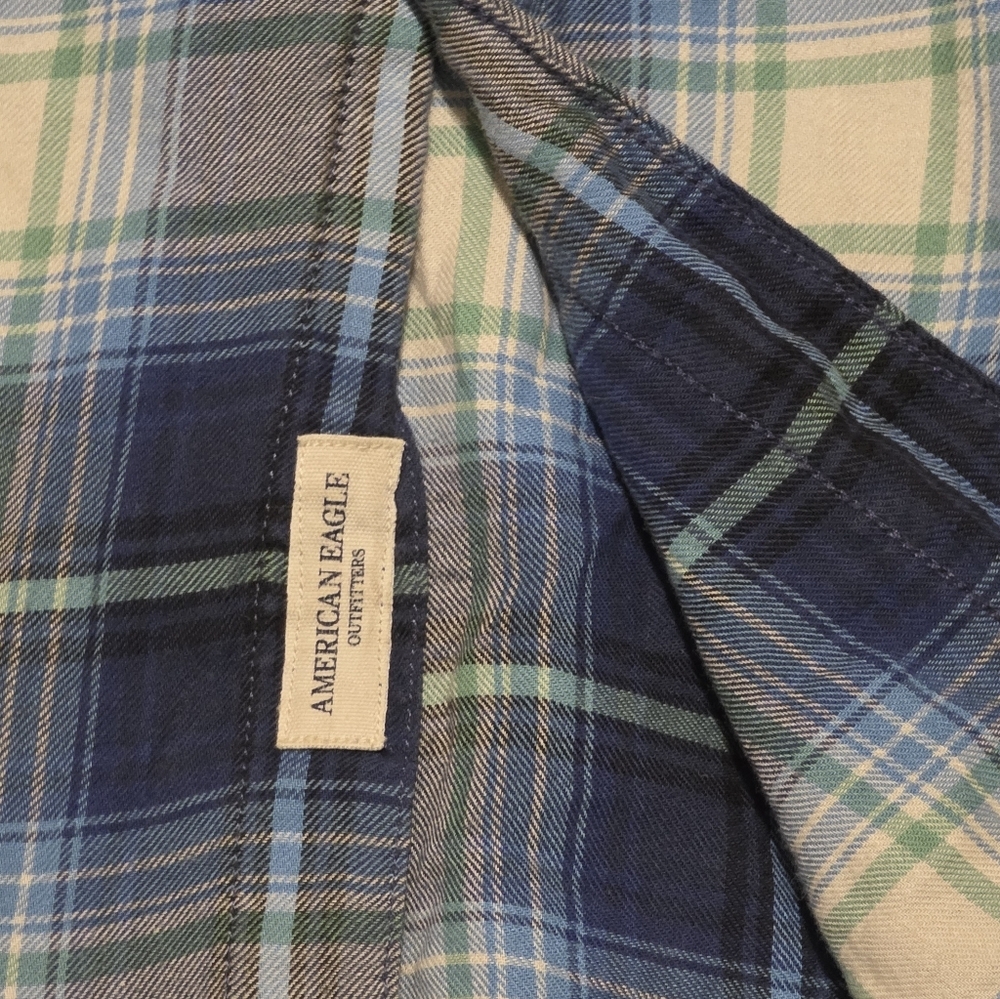 American Eagle Men’s Large Seriously Soft Plaid Flannel Shirt Classic Fit Blue - Picture 6 of 8